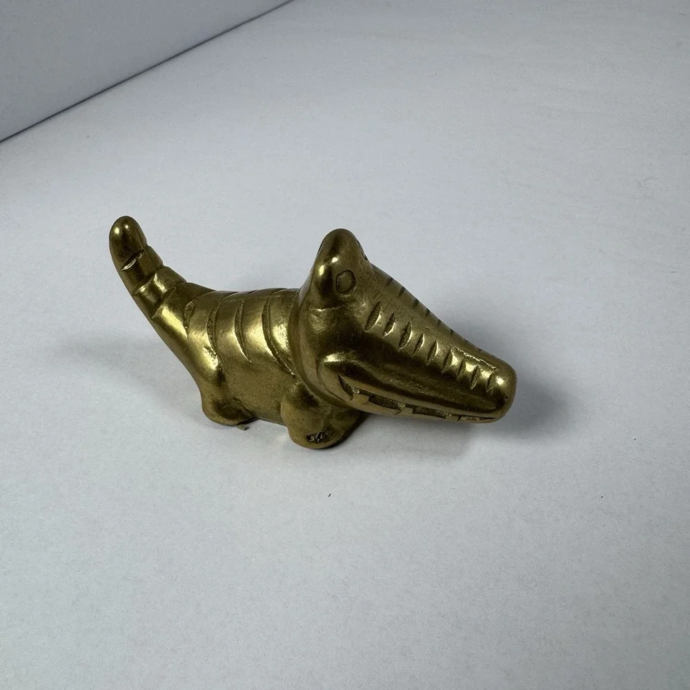 Vintage Brass Alligator Figurine Paperweight Original Wal-Mart Taiwan Sticker